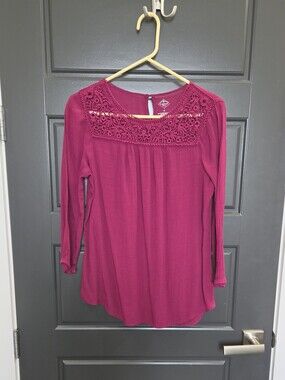 St. John's Bay Crochet Yoke Long Sleeve Tunic - Magenta